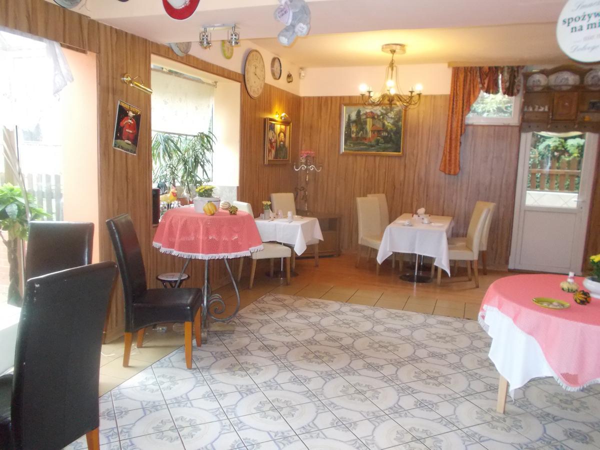 Motel Rezydent Vratislav Exteriér fotografie